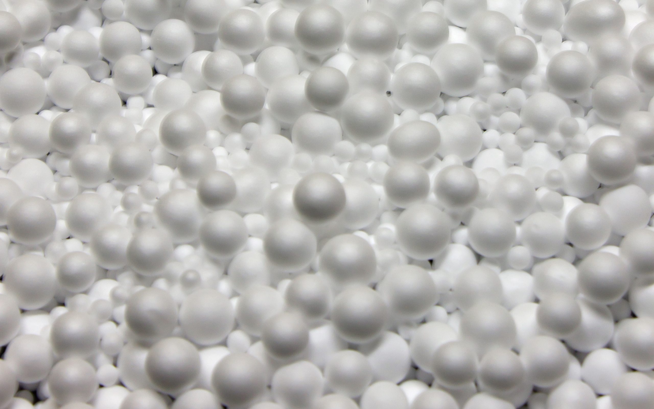 Differences Between Alumina Sandblasting and Ceramic Beads Blasting