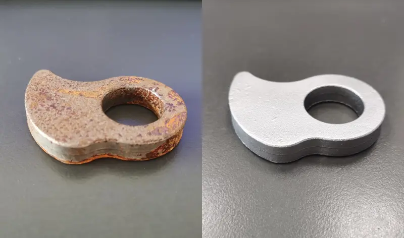 Before and after sandblasting iron surface: rust removal using ceramic blasting beads