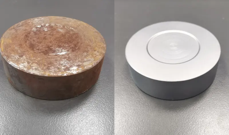 Iron surface cleaning comparison: untreated vs. ceramic bead-blasted results on iron material.