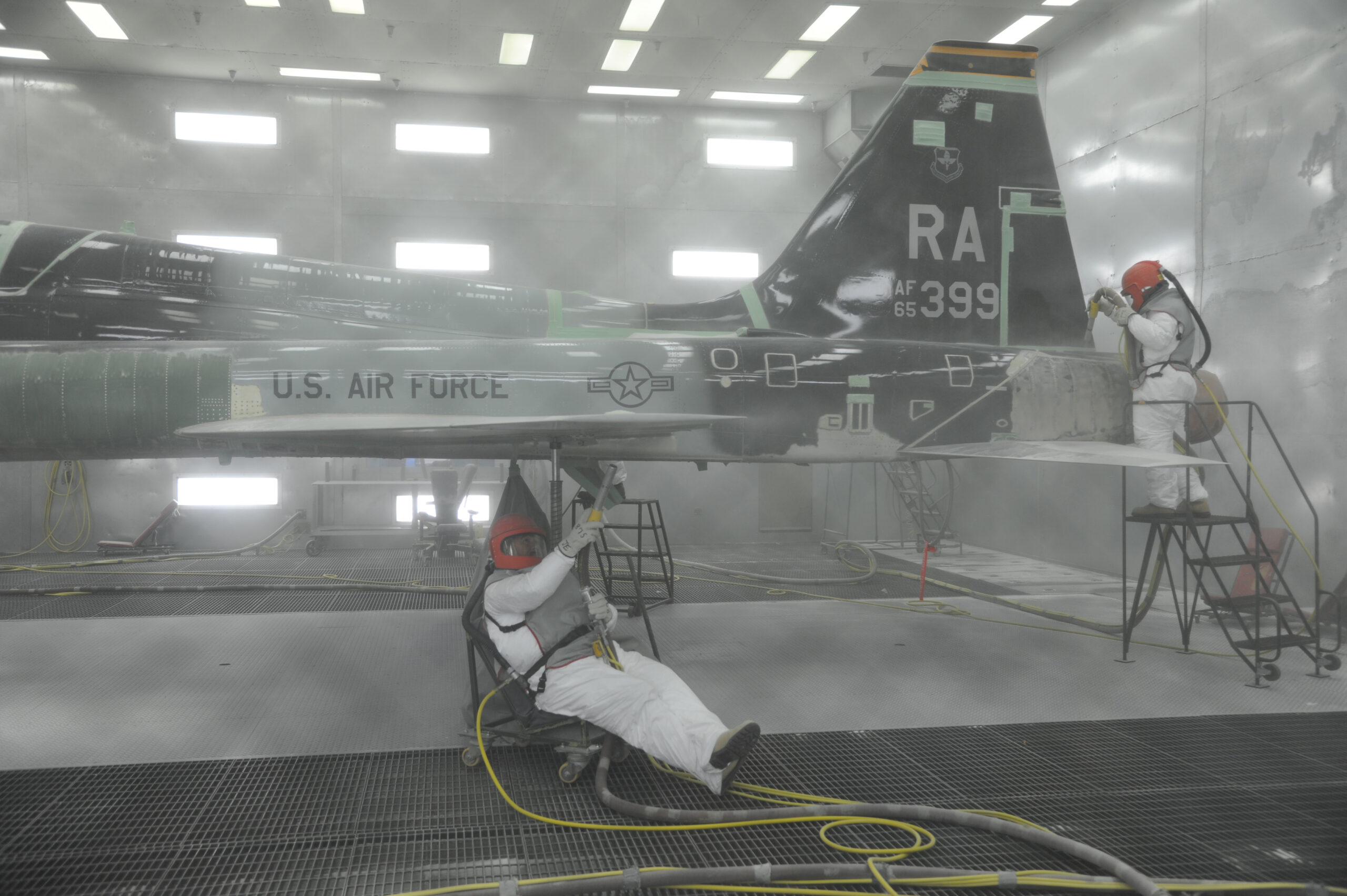 How Plastic Media Is Used in Aerospace Depainting